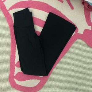 Lulu lemon yoga pants size 4